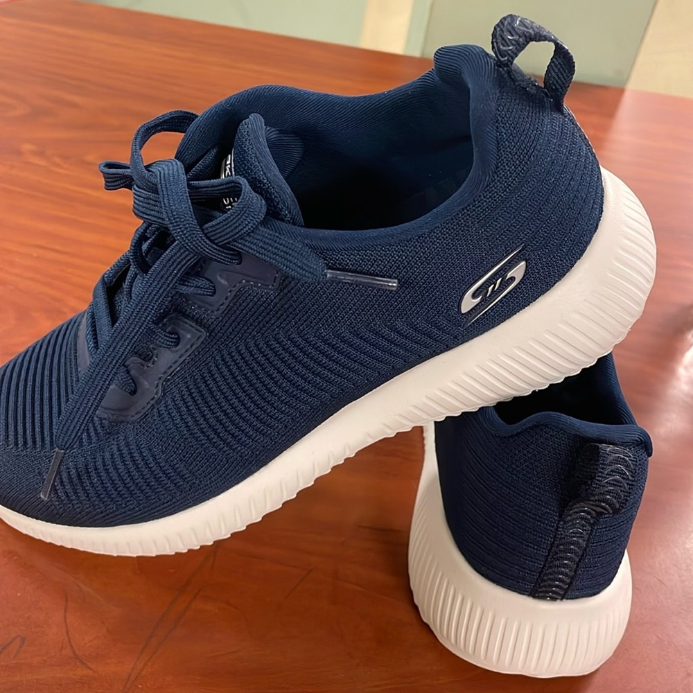 Skechers Bob’s Women’s navy blue sneakers memory foam
